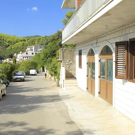 Antonia Завалатица