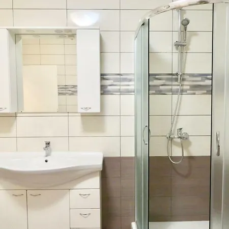 Antonia Завалатица