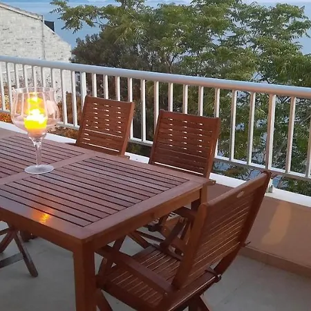 Antonia * Zavalatica