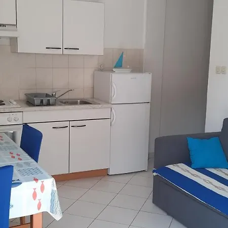 Apartment Antonia Zavalatica